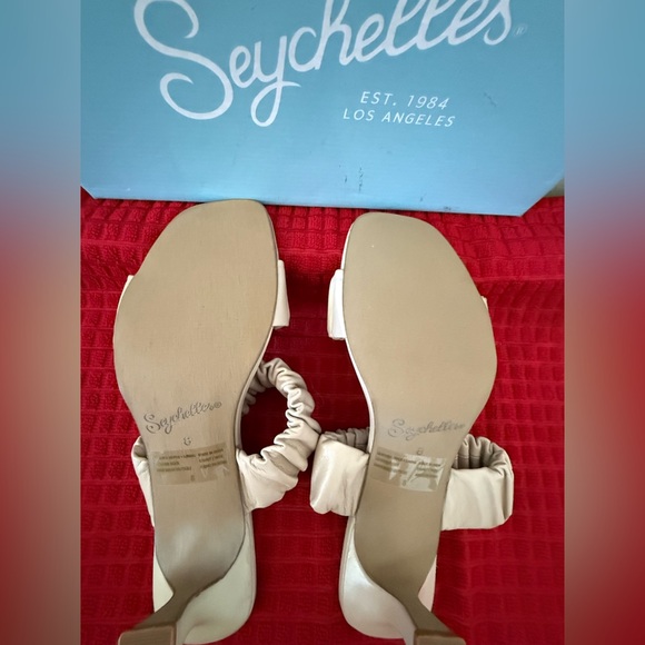 Seychelles Leeward heel in ivory leather size 8. - Picture 6 of 7